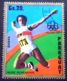 Selo postal do Paraguai de 1975 Long jump