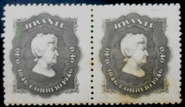 Par de selos postais do Brasil de 1946 Princesa Isabel