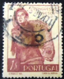 Selo postal de Portugal de 1951 Fisherman Dusky Perch