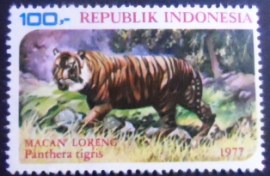 Selo postal da indonésia de 1977 Tiger