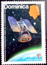 Selo postal de Dominica de 1973 Nimbus satellite