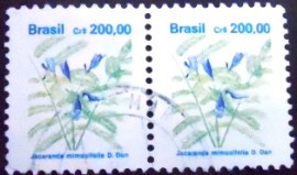 Par de selos postais do Brasil de 1991 Jacaranda mimosifolia
