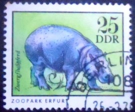 Selo postal da Alemanha Oriental de 1975 Pygmy Hippopotamus MCC