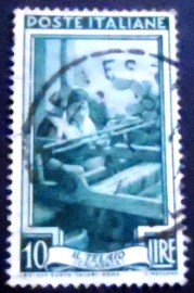 Selo postal da Itália de 1950 Weaver
