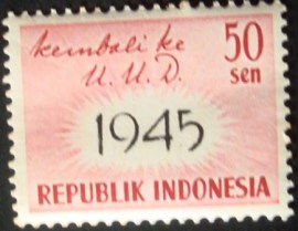 Selo postal comemorativo da Indonesia Readoption of 1945 Constitution 50