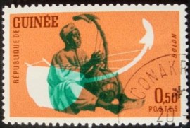Selo postal definitivo da República da Guiné 1967 Musical Instruments 0,50