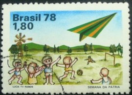 Selo postal do Brasil de 1978 Avião e Criança