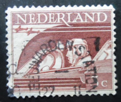 Selo postal da Holanda de 1944 Air force pilot