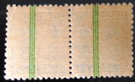 Par de selos postais do Brasil de 1942 Getúlio Vargas