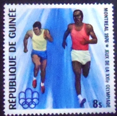 Selo postal da Guiné de 1976 Running