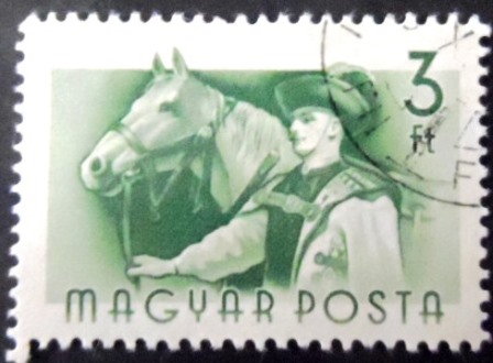 Selo postal da Hungria de 1955 Horse and Groom